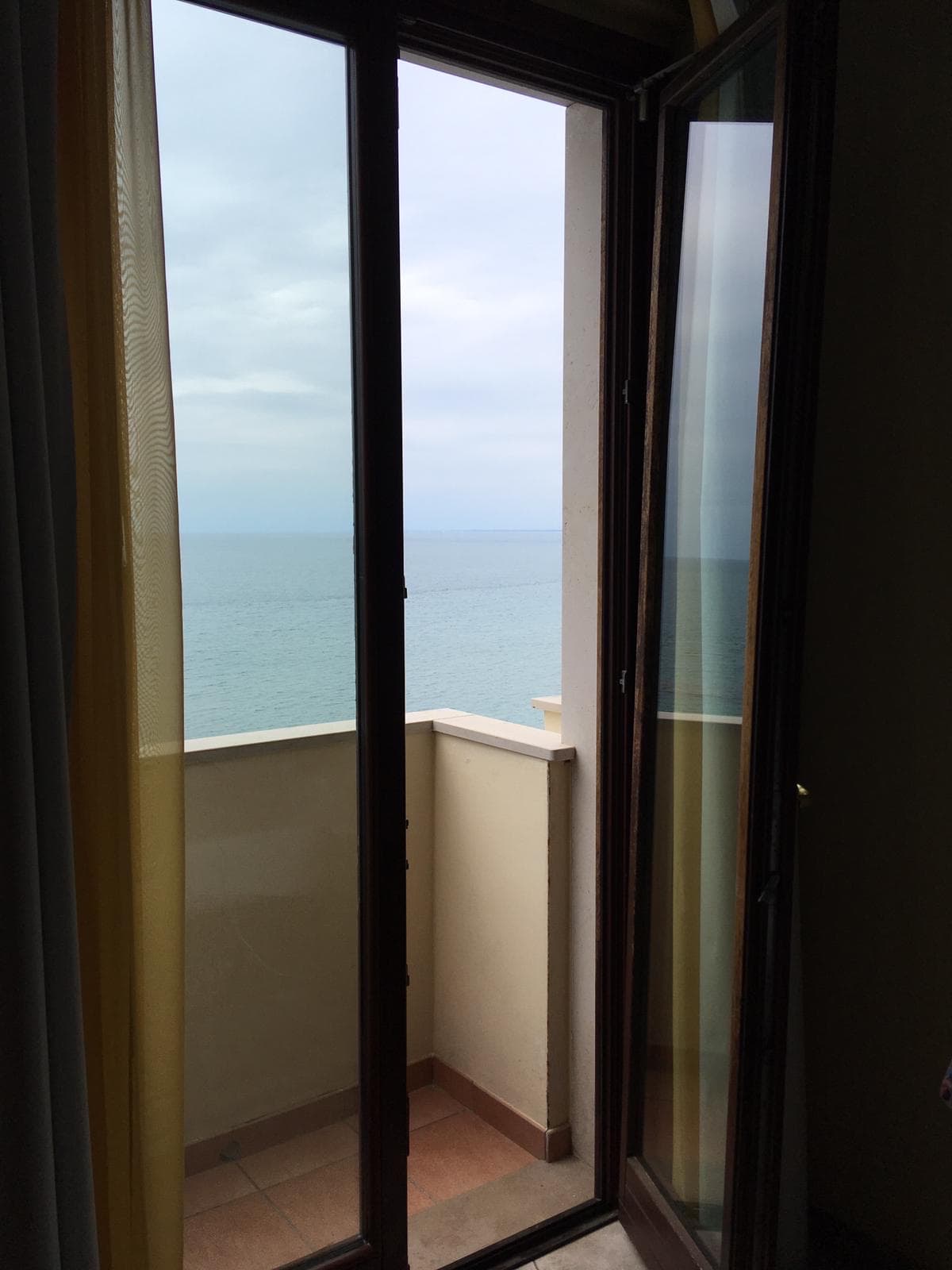frankbalconhotel